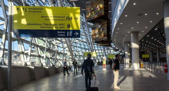 Llegadas de turistas extranjeros a Chile superan los 3,1 millones en el primer semestre del año