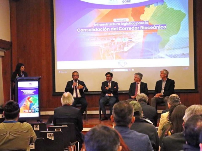 Puerto Antofagasta proyecta liderazgo logístico en seminario del Corredor Bioceánico