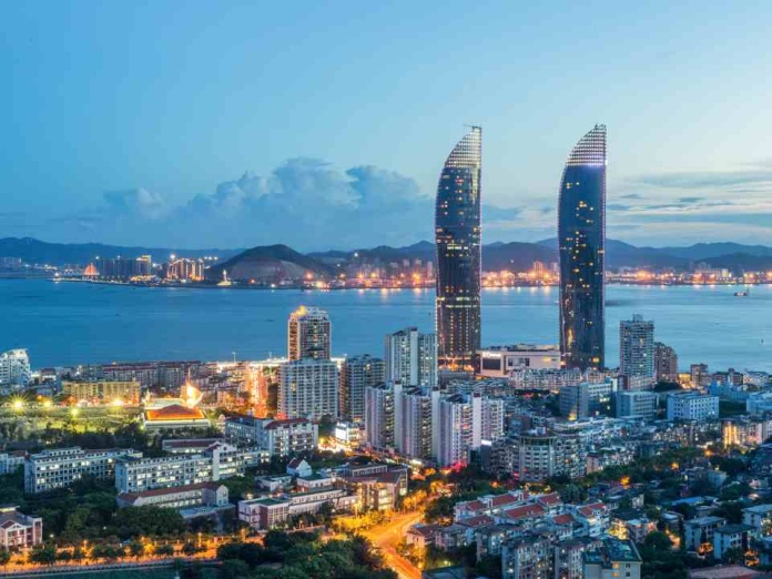 Empresas chinas podrían dominar el mercado eléctrico en Chile: ¿Hay conflicto económico?