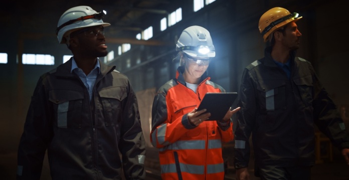 Chile superó a Australia y Canadá: digitalización y talento femenino reescriben la minería