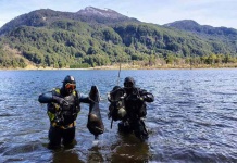 El imparable trabajo de Fundación Aguas Claras para limpiar los ríos y lagos de la Patagonia