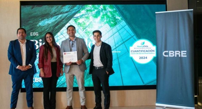 CBRE recibe sello HuellaChile por la medición de carbono en 10 de sus activos
