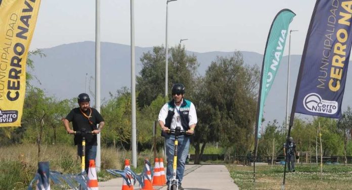 Cerro Navia da un paso hacia la movilidad sostenible con la llegada de scooters eléctricos