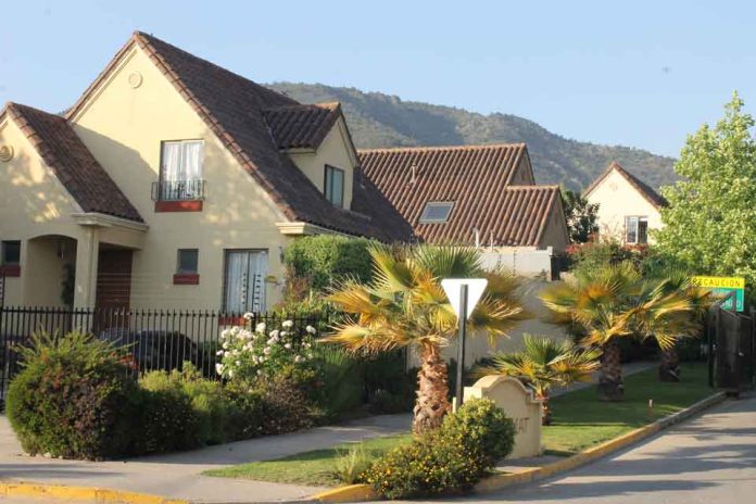 Comunas periféricas lideran la oferta de casas