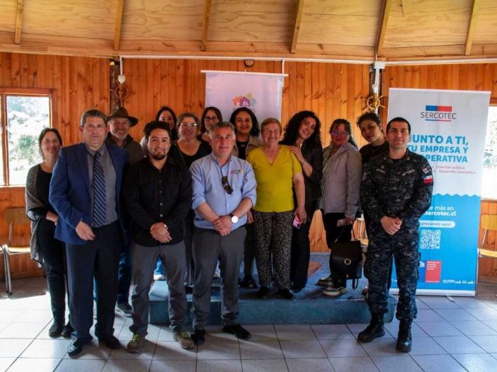 Con más de 70 años de historia, el Barrio Patrimonial Los Tres Pisos de Chonchi inicia su fortalecimiento junto a Sercotec