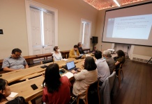 Especialistas de U. de Chile y Francia dialogaron sobre los usos de la inteligencia artificial en procesos archivísticos