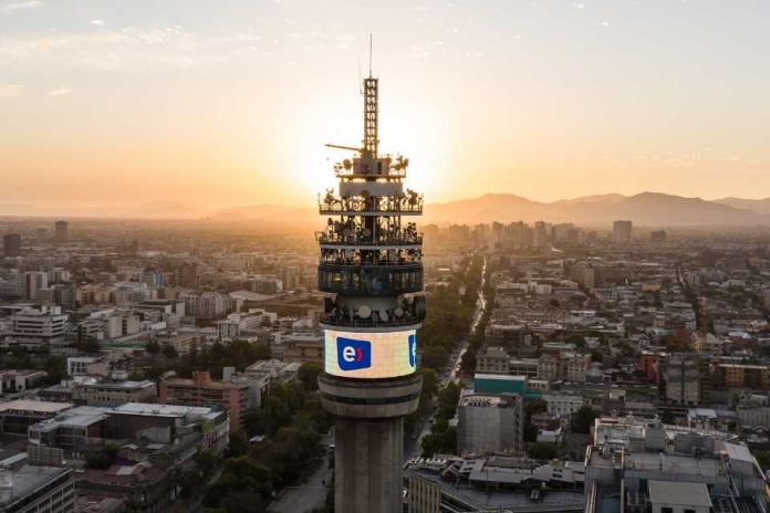 Entel se dispara en la Bolsa en medio de oferta por Telefónica Chile