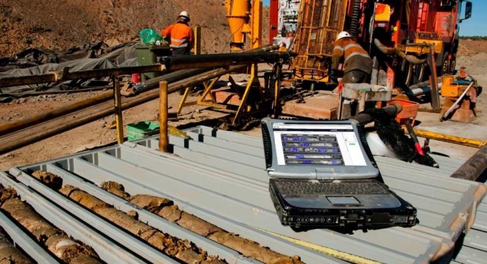 Inteligencia artificial que revoluciona la minería Graiph IA cierra contrato con BHP para digitalizar datos geológicos a gran escala