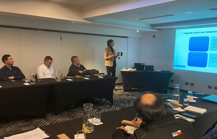 En Magallanes presentan “Manejo Integrado de Plagas” y oportunidades de colaboración entre la academia e industria Salmonicultora En Magallanes presentan “Manejo Integrado de Plagas” y oportunidades de colaboración entre la academia e industria Salmonicultora