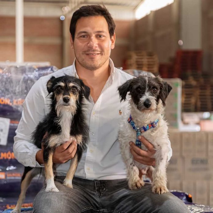 Nutrición por etapas la clave veterinaria para prevenir enfermedades y prolongar la vida de perros y gatos Nutrición por etapas: la clave veterinaria para prevenir enfermedades y prolongar la vida de perros y gatos