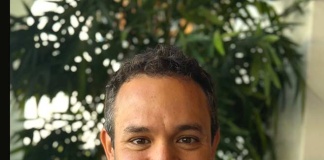 Renzo Celis Noriega - Director Asociado Accenture Song