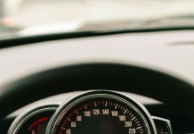 Sólo el 2% de los autos son eléctricos y puntos de cargas en regiones serían una piedra de tope