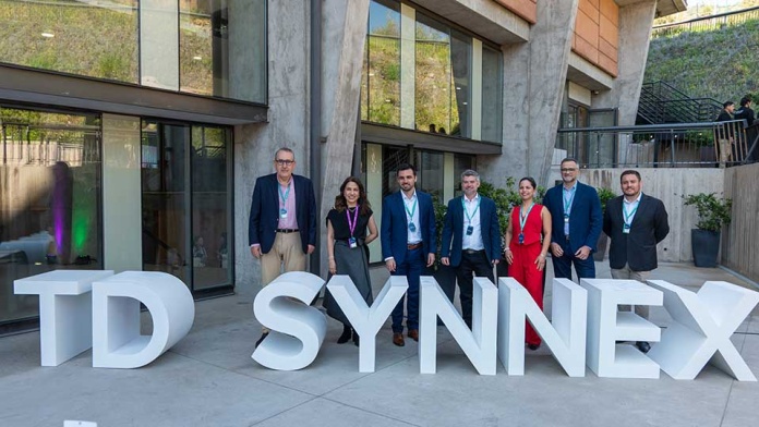 TD SYNNEX presenta en Santiago su roadshow Power Up 2025: Potencia tus posibilidades, enfrenta los retos