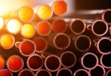 Las mineras de cobre caen por el desplome de los precios del metal rojo ante los temores crediticios en EE.UU.