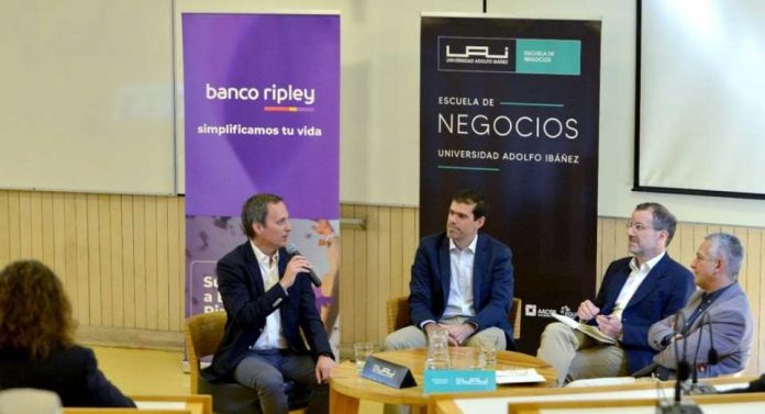 Banco Ripley y Escuela de Negocios UAI realizan seminario sobre educación financiera y endeudamiento responsable