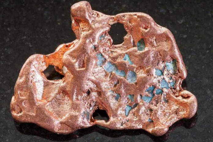 El USGS añade oficialmente el cobre y la plata a la lista de minerales críticos.