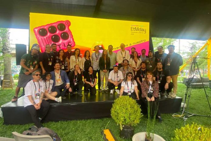 EtMday: Pabellón tecnocreativo ilumina industrias creativas y nuevas tecnologías