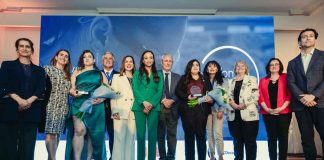 Fiorella Roco y Lorena Hernández reciben el premio For Women in Science 2025 en ceremonia oficial