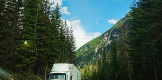 Gestión de flotas: cómo reducir emisiones y cuidar la eficiencia