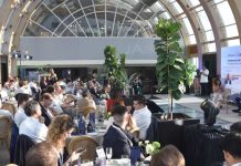 JA Solar aterriza en el mercado del almacenamiento y reúne a referentes de la energía en Chile