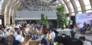 JA Solar aterriza en el mercado del almacenamiento y reúne a referentes de la energía en Chile