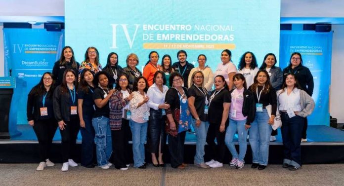 Más de 100 mujeres dan vida al Encuentro Nacional de Emprendedoras DreamBuilder 2025