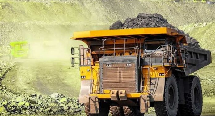 Minerales críticos en alza, pero Chile se retrasa hasta cinco años en explorarlos Minerales críticos en alza, pero Chile se retrasa hasta cinco años en explorarlos