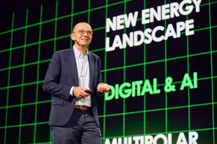 “Podemos construir un futuro donde la energía no solo esté disponible, sino que esté electrificada, automatizada e inteligente”: el CEO de Schneider Electric revela su visión para la empresa “Podemos construir un futuro donde la energía no solo esté disponible, sino que esté electrificada, automatizada e inteligente”: el CEO de Schneider Electric revela su visión para la empresa