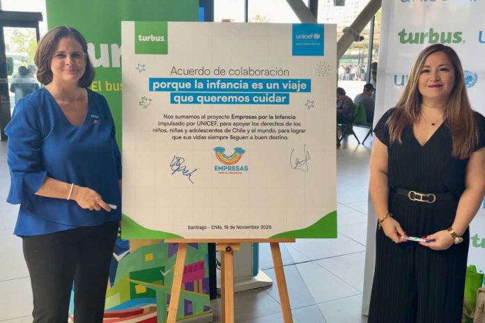 UNICEF y TURBUS firman convenio de colaboración para promover los derechos de niños, niñas y adolescentes en Chile