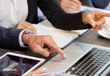 Reducir impuestos específicos a la conectividad haría asequibles los servicios móviles para más de 30 millones de latinoamericanos