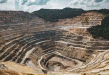 Costos de proyectos golpean a minería y energía; data centers demandarán US$2 billones en nueva infraestructura de generación