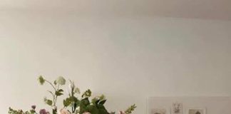 El innovador y sostenible estudio de arreglos florales: Uno artificial equivale a 227 de flores frescas