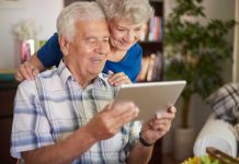 El interés por la IA: 8 de cada 10 personas mayores quieren saber más