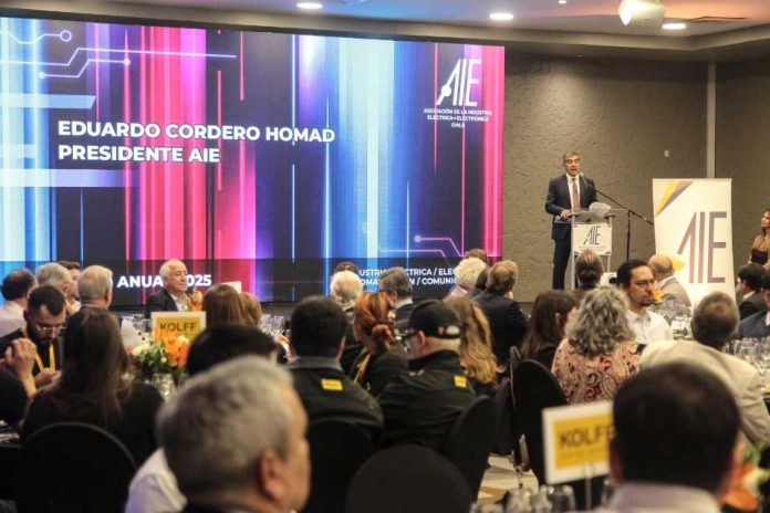 Encuentro Anual AIE 2025: Innovación y Nuevos Desafíos para el Futuro Tecnológico de Chile Encuentro Anual AIE 2025: Innovación y Nuevos Desafíos para el Futuro Tecnológico de Chile