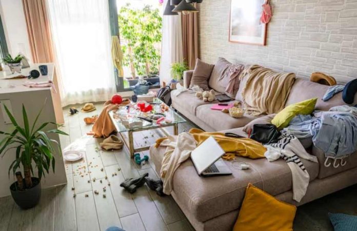 Fin de año deja hasta 40% más basura en la casa: claves para limpiar sin perder los días de descanso