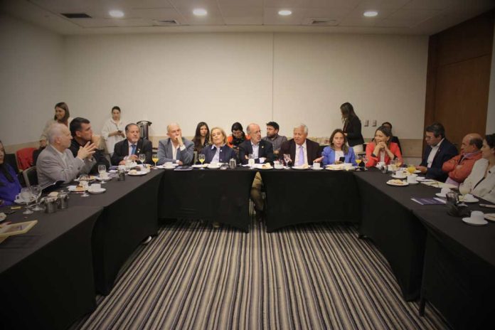 Gremios del Biobío y parlamentarios trazan hoja de ruta legislativa para reactivar la región