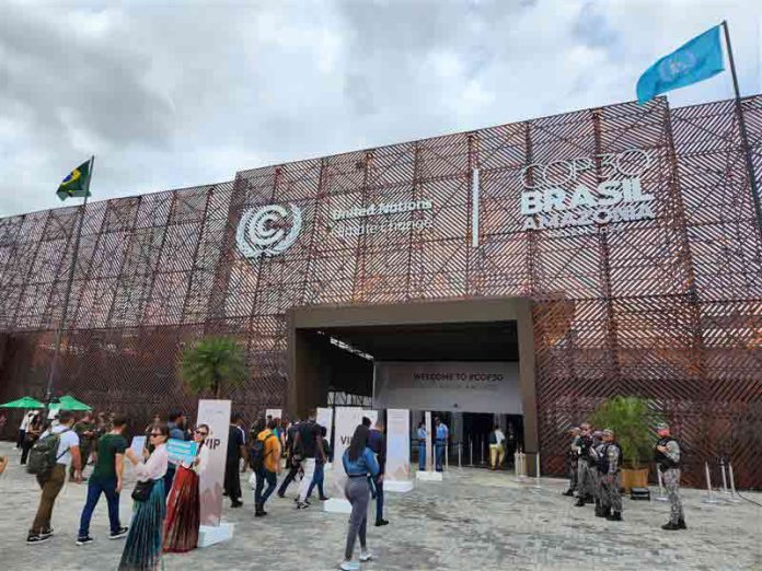 Hitachi Energy ratifica inversión de US$ 9.000 millones y presenta avances clave en electrificación durante la COP30