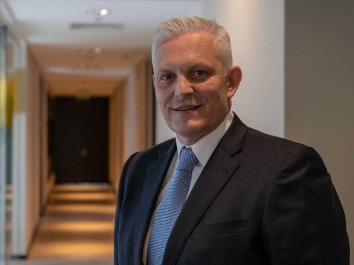 IA, pilar de la auditoría moderna: EY destina mil millones de dólares a nivel global para su implementación a gran escala 