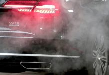 La Unión Europea da marcha atrás y flexibiliza la prohibición a los coches con motor de combustión para 2035