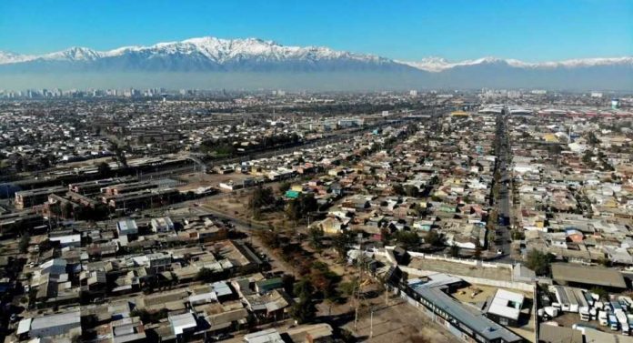Lo Espejo se suma a “Barrios por el Clima” y sella alianza para fortalecer la estrategia comunal de adaptación ante el cambio climático Lo Espejo se suma a “Barrios por el Clima” y sella alianza para fortalecer la estrategia comunal de adaptación ante el cambio climático