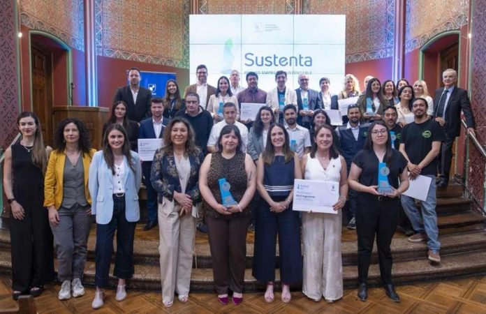 Octava versión del Premio Sustenta destaca a empresas comprometidas con la eficiencia energética en Chile Octava versión del Premio Sustenta destaca a empresas comprometidas con la eficiencia energética en Chile