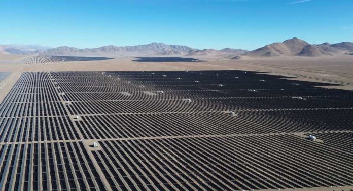 Toesca busca consolidar su plataforma de energías renovables T-Power sumando nuevo proyecto de almacenamiento en Atacama