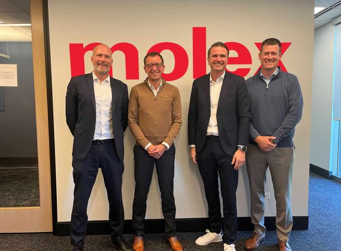 HMS Networks adquiere el negocio de comunicaciones industriales (Industrial Communications Business) de la unidad de negocio de soluciones industriales de Molex (Molex Industrial Solutions Business Unit)
