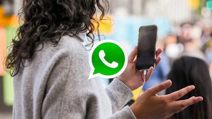 Advierten riesgos de fuga de datos debido al uso de WhatsApp en el ámbito laboral