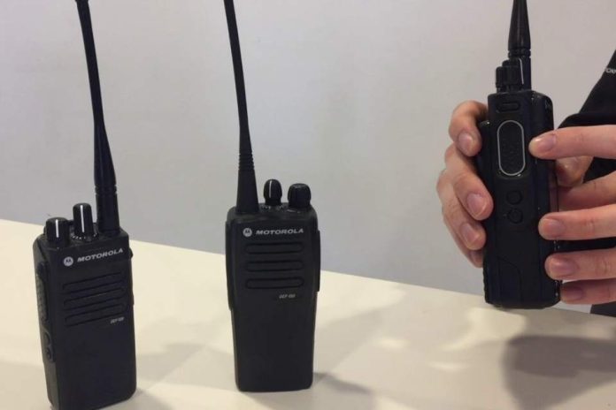 Comunicaciones en equipo: Cómo mejorar la eficiencia de tu negocio con radios profesionales, radio motorola profesional