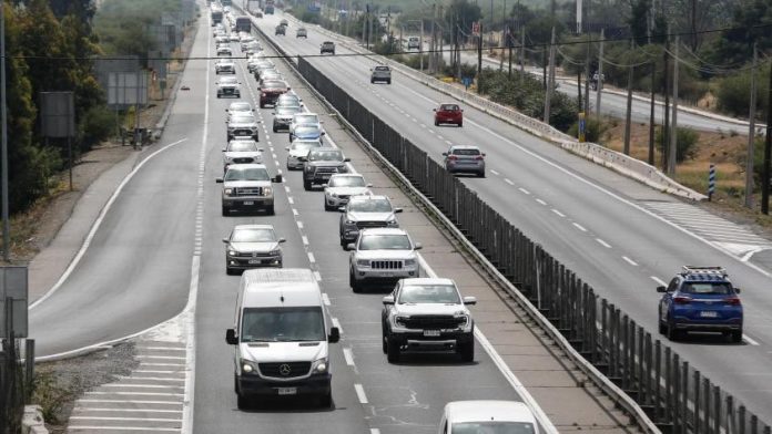 Recambio de Veraneantes: Las 6 fallas mecánicas más comunes que dejan varados a los chilenos al volver de vacaciones