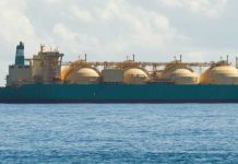 La UE prohíbe definitivamente las importaciones de GNL ruso desde 2027