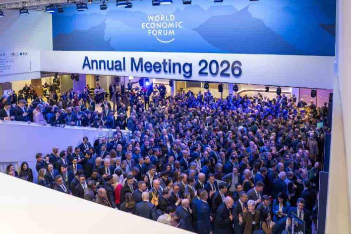 La capacitación profesional del Foro Económico Mundial va camino de llegar a más de 850 millones de personas