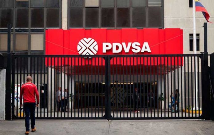 La estatal petrolera PDVSA confirmó este martes que mantiene negociaciones en curso con Estados Unidos para la venta de volúmenes de petróleo, en lo que definió como una operación de carácter estrictamente comercial.