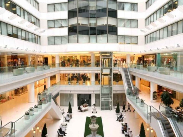 Brecha crítica_ asistentes virtuales son la herramienta de IA más usada por el retail Brecha crítica: asistentes virtuales son la herramienta de IA más usada por el retail